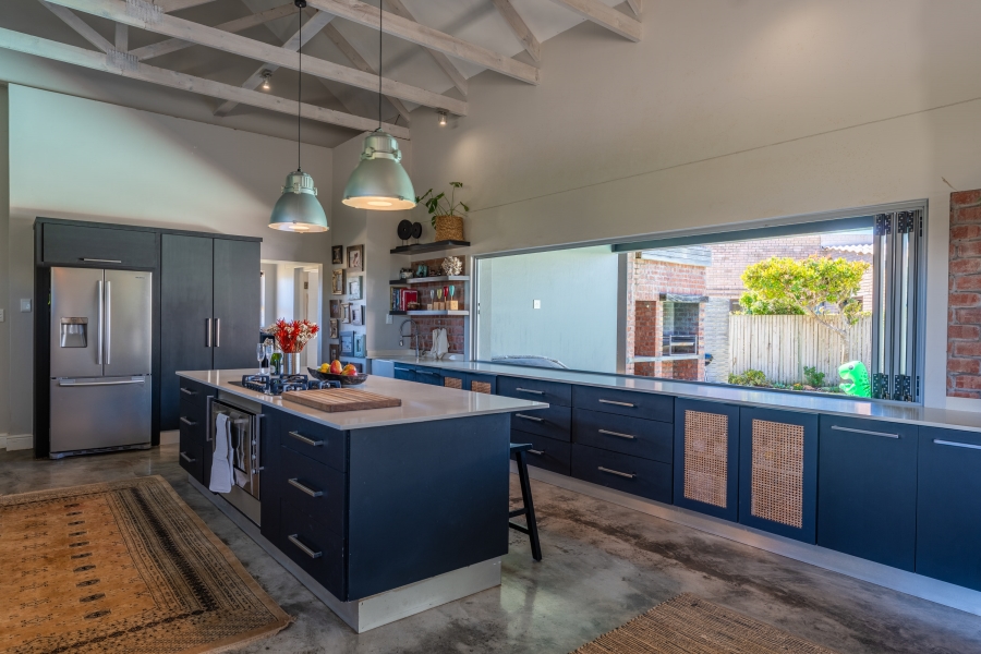 4 Bedroom Property for Sale in Cape St Francis Eastern Cape